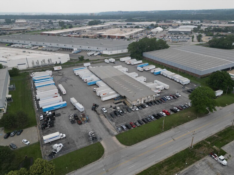 More Photos Of 1450 Southern Rd, Kansas City Truck Terminal For Lease