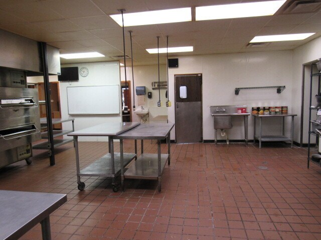 More Photos Of 509 E Oak St, Monticello Lodge Meeting Hall For Lease