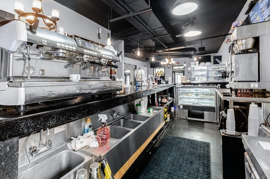 More Photos Of 45 E Columbus St, Lithopolis Restaurant For Sale