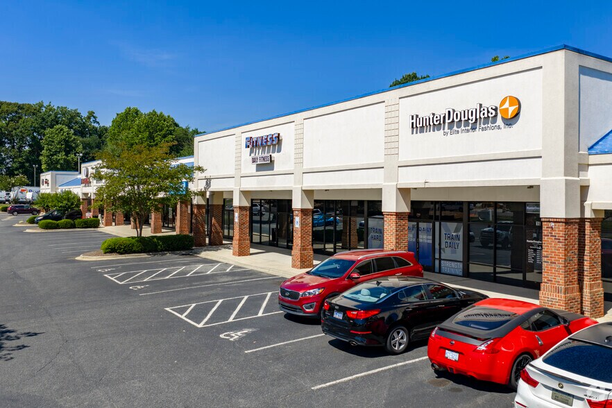 More Photos Of 2785 Charlotte Hwy, Mooresville Unknown For Lease