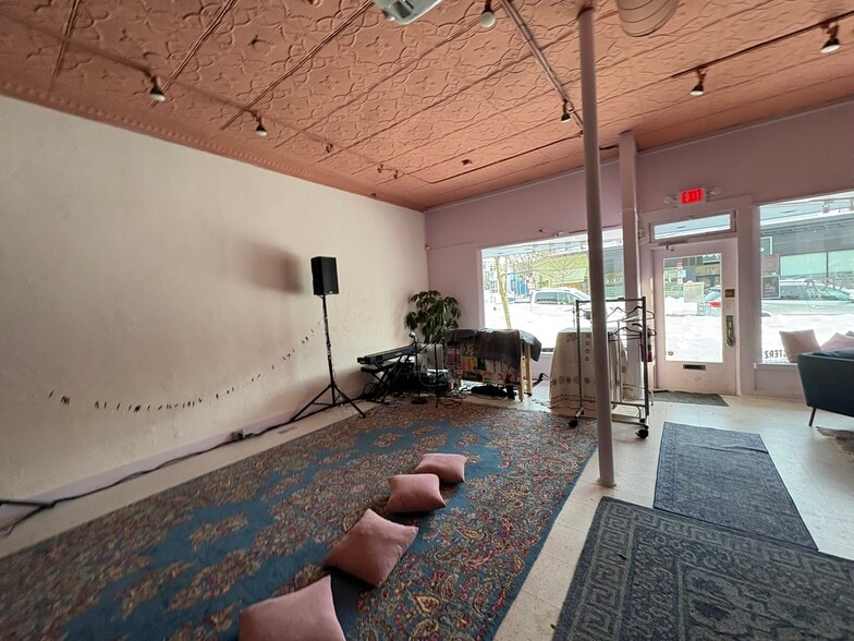 More Photos Of 361 Huron Ave, Cambridge Storefront For Sale