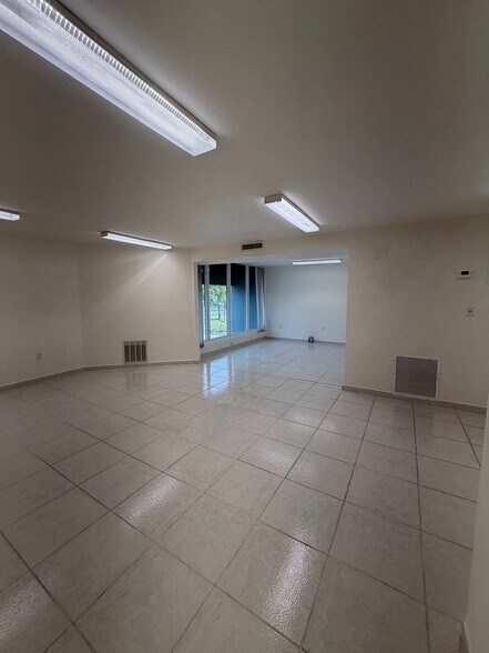 More Photos Of 16155-16155 SW 117th Ave, Miami Light Distribution For Sale