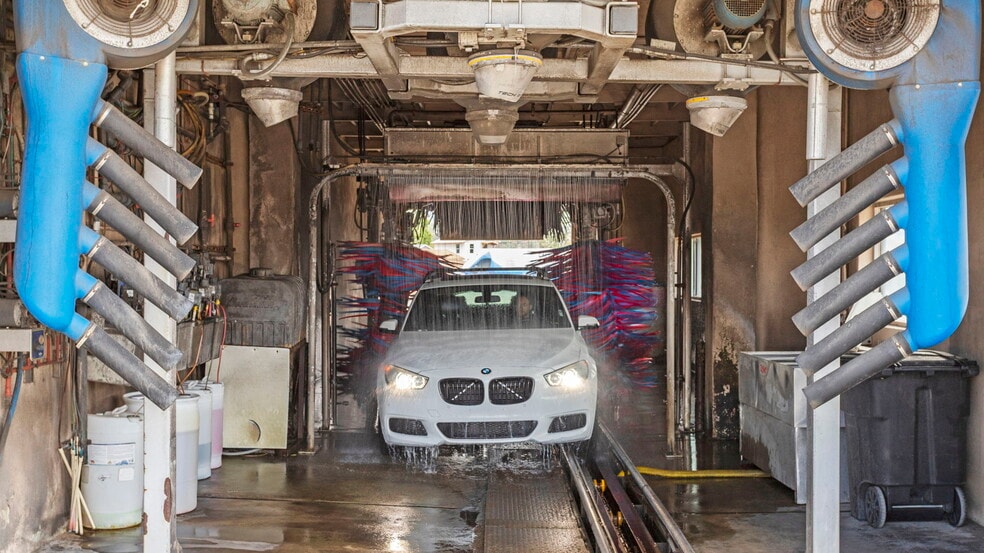 More Photos Of 1437 E Main St, El Cajon Carwash For Sale