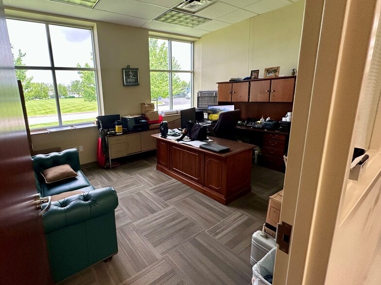 More Photos Of 14450 Getz Rd, Noblesville Medical For Sale