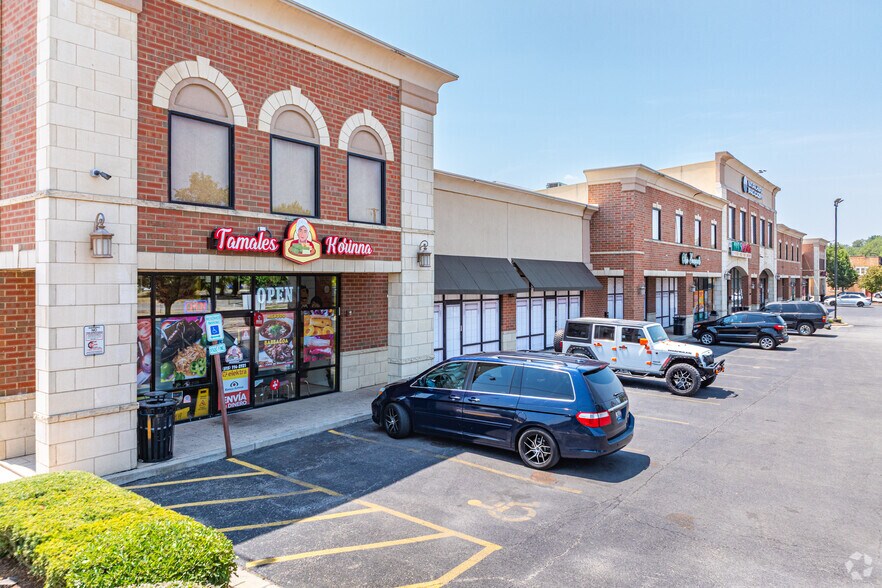 Primary Photo Of 2-30 Ohio St, Joliet General Retail For Lease