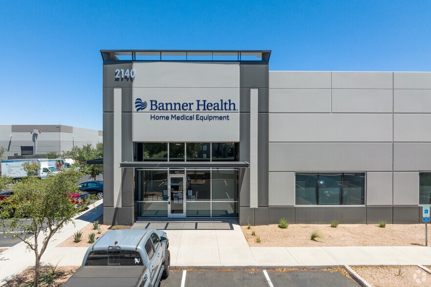 More Photos Of 2140 W Broadway Rd, Mesa Warehouse For Lease