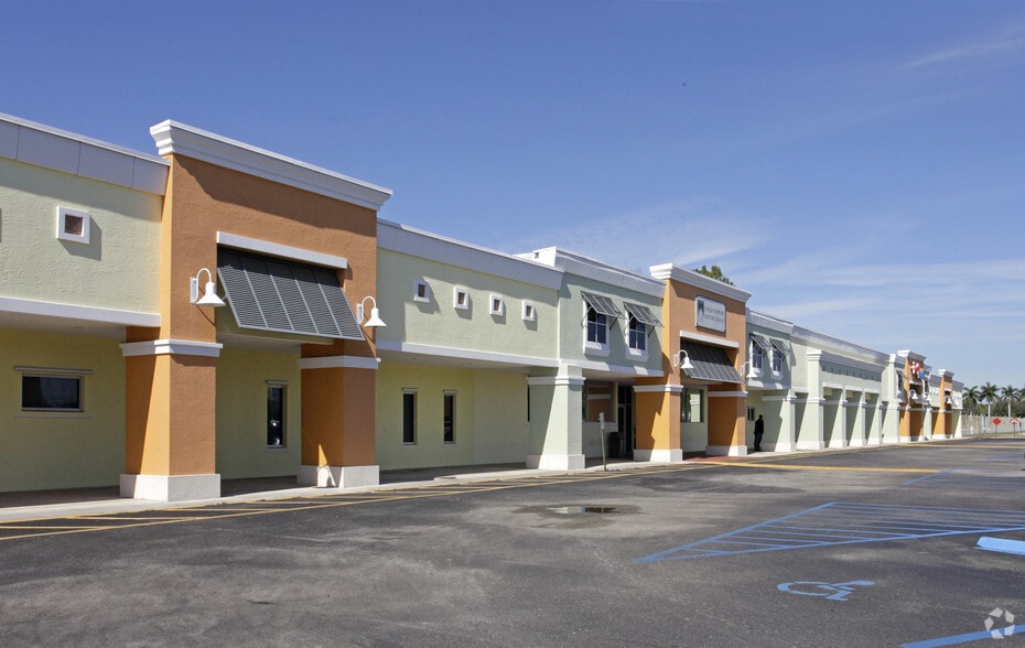 More Photos Of 839 S Congress Ave, Palm Springs Freestanding For Sale