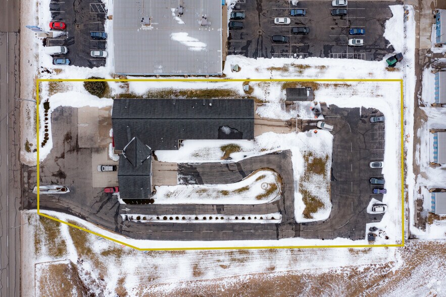 More Photos Of 2101 E Home Rd, Springfield Freestanding For Sale