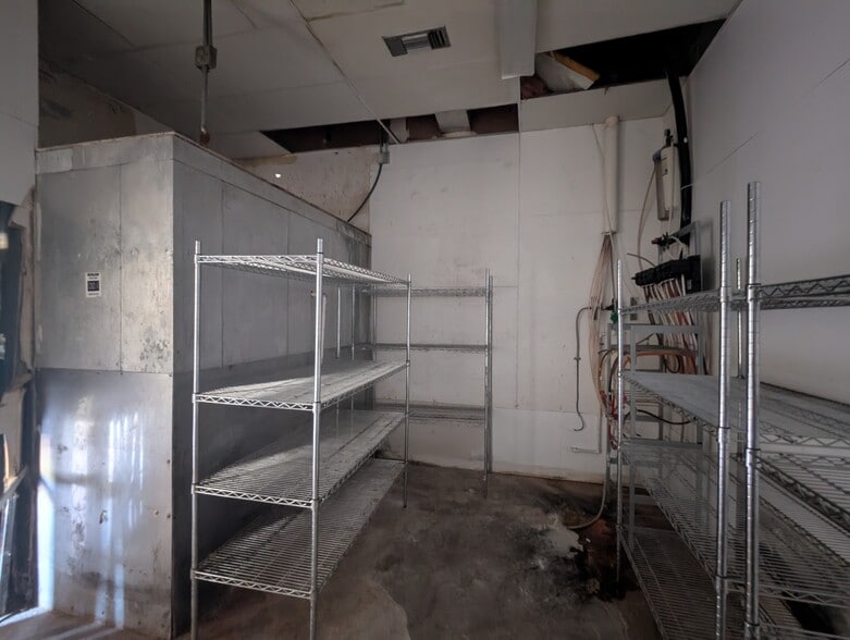 More Photos Of 1430 Washington Blvd, Beaumont General Retail For Sale