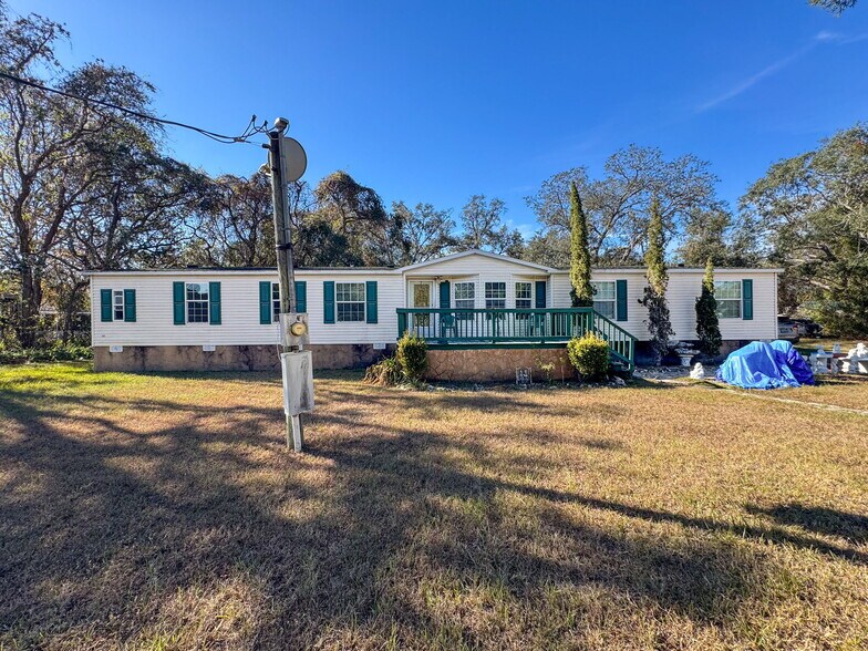 More Photos Of 15525 Shady Hills Rd, Spring Hill Restaurant For Sale