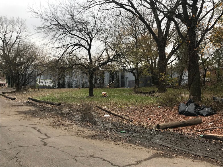 More Photos Of 2851 Adams Ave, Camden Land For Lease