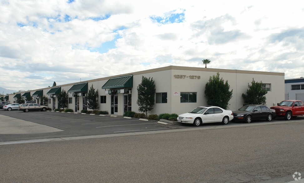 More Photos Of 1233-1255 S Wright St, Santa Ana Unknown For Lease