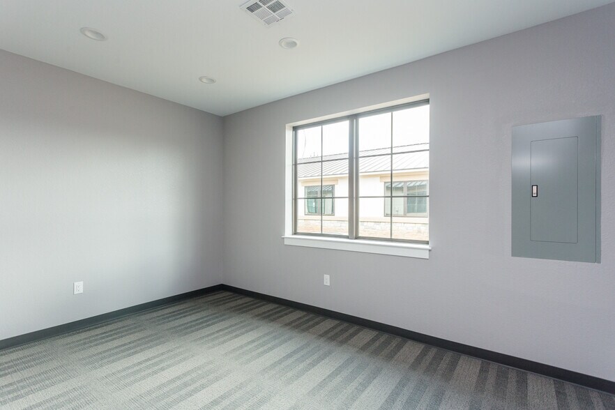 More Photos Of 800 Bonaventure Way, Sugar Land Unknown For Lease