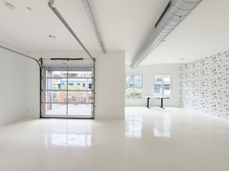 More Photos Of 212 Marine St, Santa Monica Loft Creative Space For Lease
