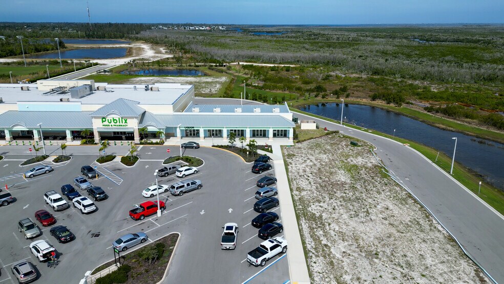 More Photos Of 5100-5120 Pine Island Rd NW, Bokeelia Supermarket For Sale