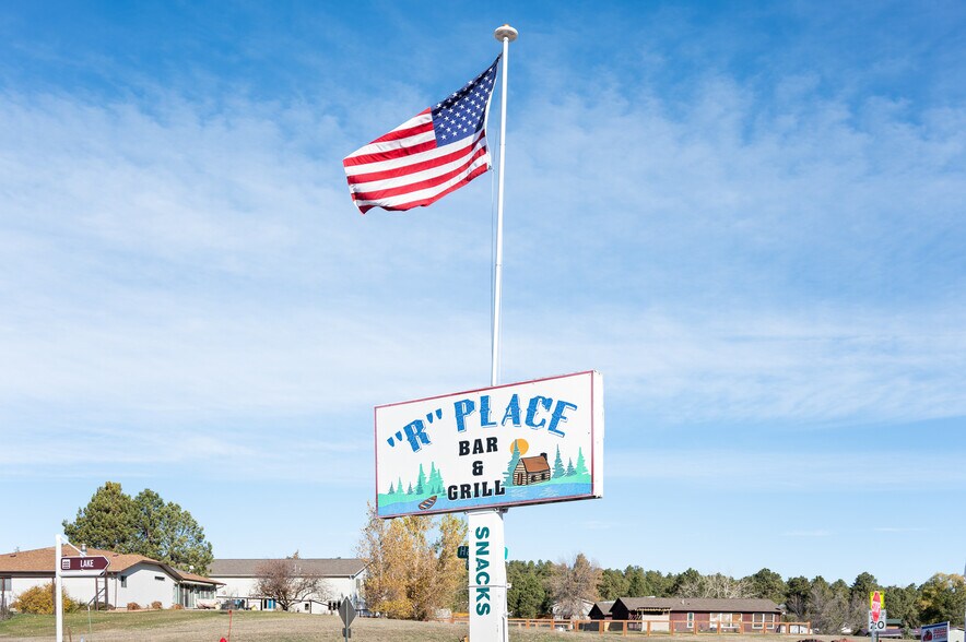 More Photos Of 2 Hays Blvd, Pine Haven Restaurant For Sale