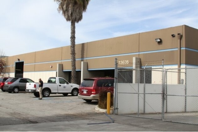 More Photos Of 13635 Gramercy Pl, Gardena Warehouse For Lease