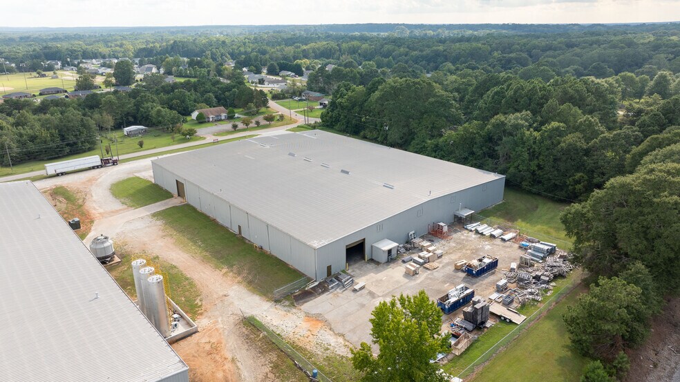 More Photos Of 754 E Hightower Trl, Social Circle Warehouse For Lease