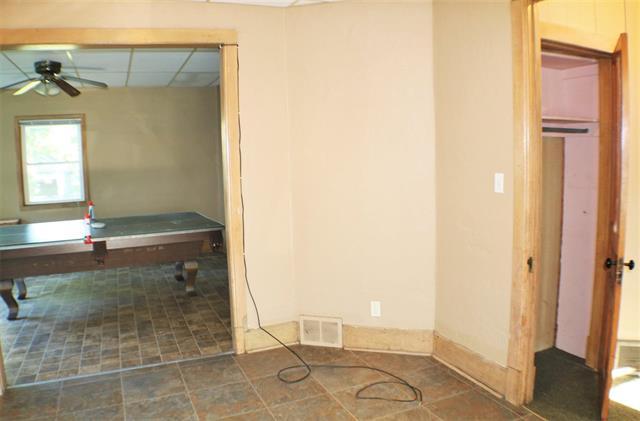 More Photos Of 401 S Lucas St, Iowa City Apartments For Sale