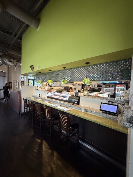 More Photos Of 2333 N Pebble Creek Pky, Goodyear Storefront For Sale