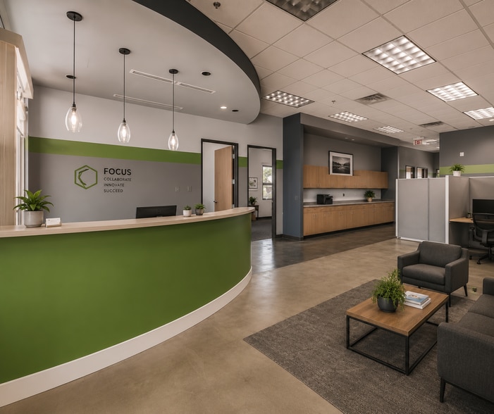 More Photos Of 5425 E Bell Rd, Scottsdale Medical For Lease
