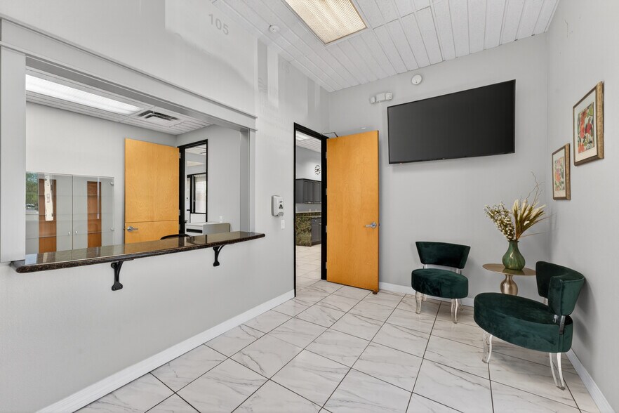 More Photos Of 15810 S 45th St, Phoenix Medical For Sale