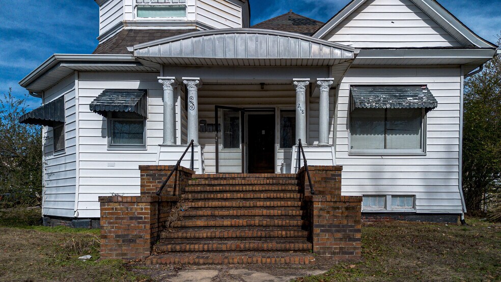 More Photos Of 218 2nd St, Fulton Apartments For Sale