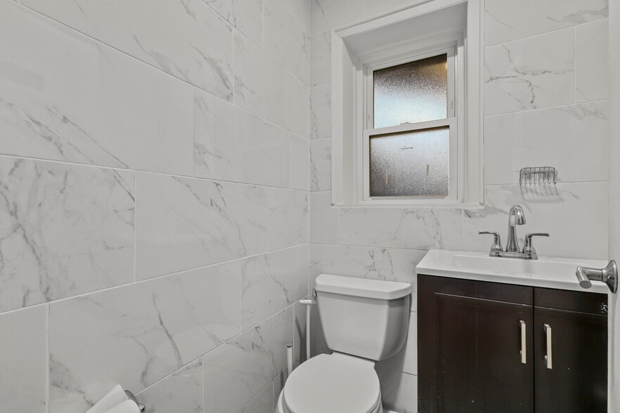 More Photos Of 1050-1052 Mamaroneck Ave, Mamaroneck Office Residential For Sale