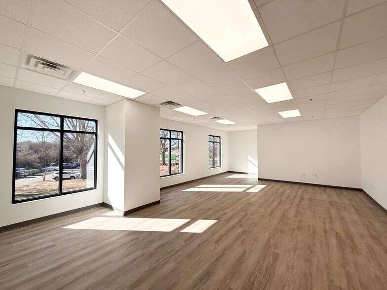 More Photos Of 4504 Morris Park Dr, Mint Hill Warehouse For Lease