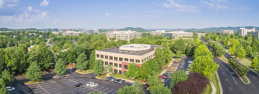 More Photos Of 741 Cool Springs Blvd, Franklin Office For Lease