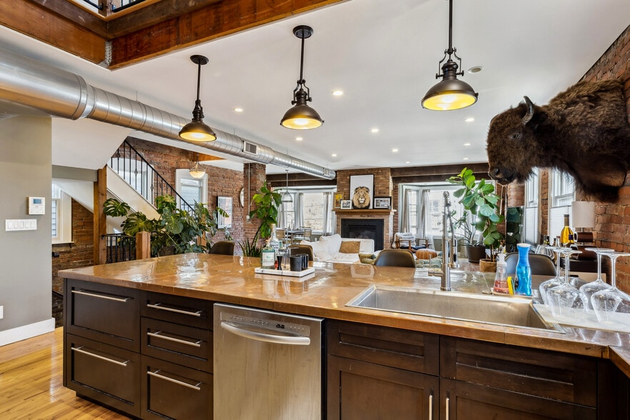 More Photos Of 801 Literary Rd, Cleveland Storefront Retail Residential For Sale