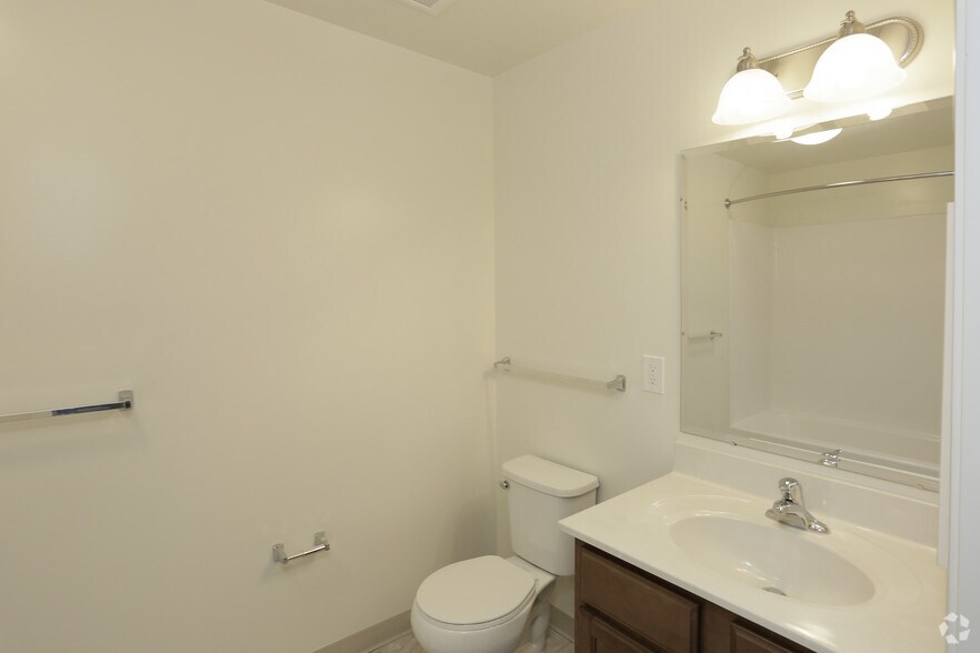 More Photos Of 700 Wincoram Way, Coram Apartments For Lease