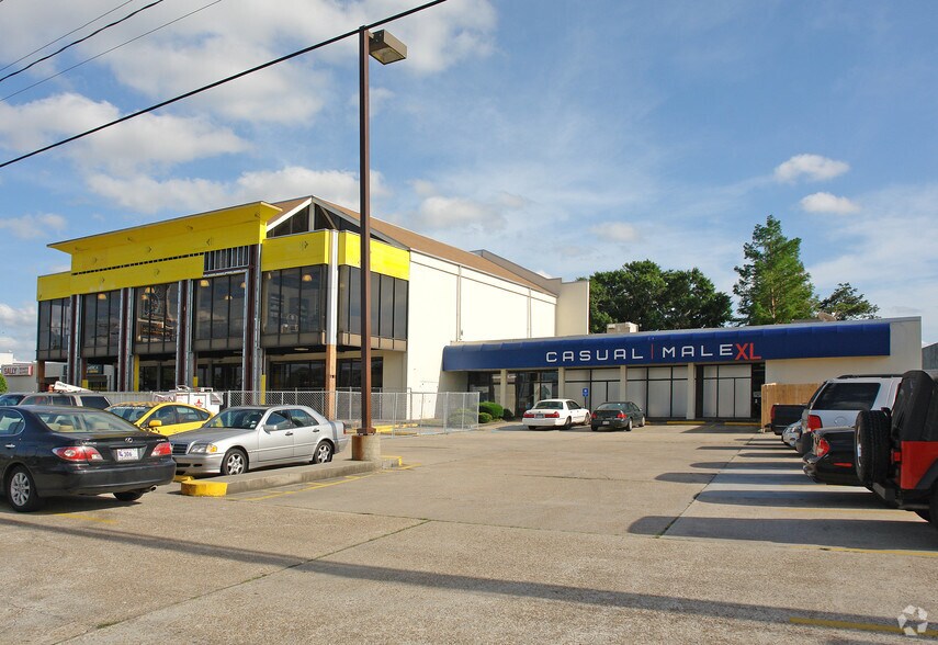 More Photos Of 3750 Veterans Memorial Blvd, Metairie Freestanding For Lease