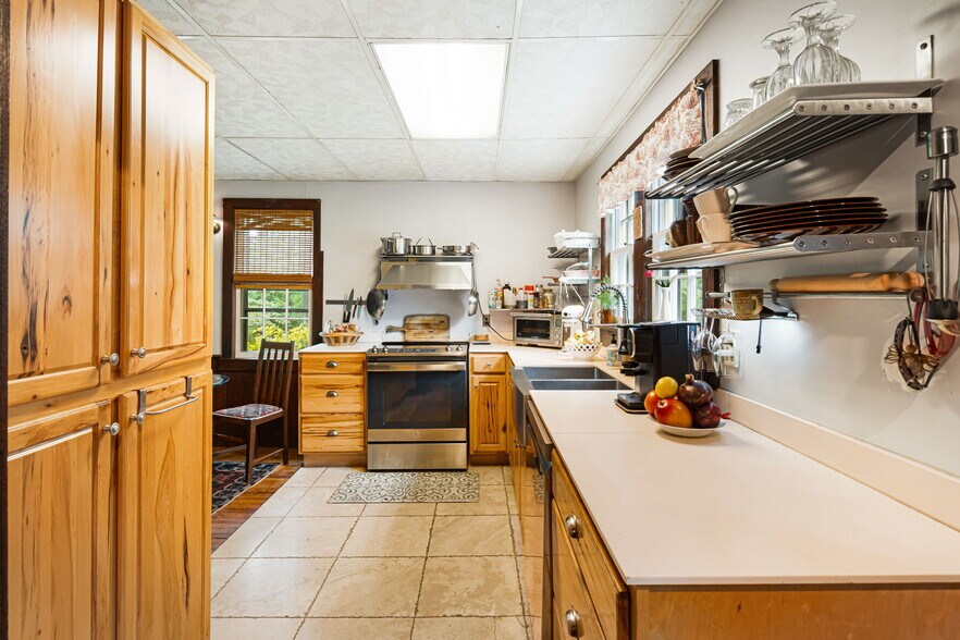 More Photos Of 1186 Old Us Hwy 70 W, Black Mountain Hospitality For Sale