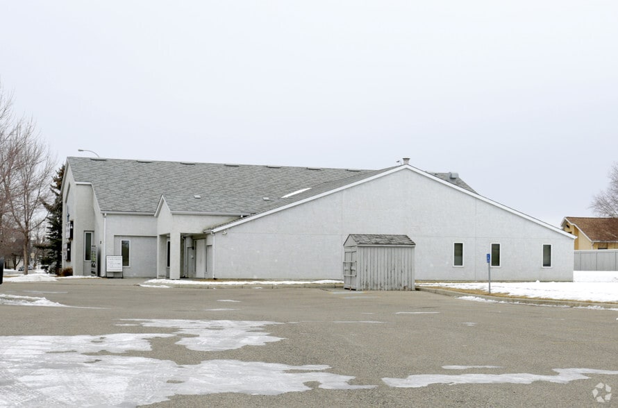More Photos Of 3125 Catalina Blvd NE, Calgary Religious Facility For Sale