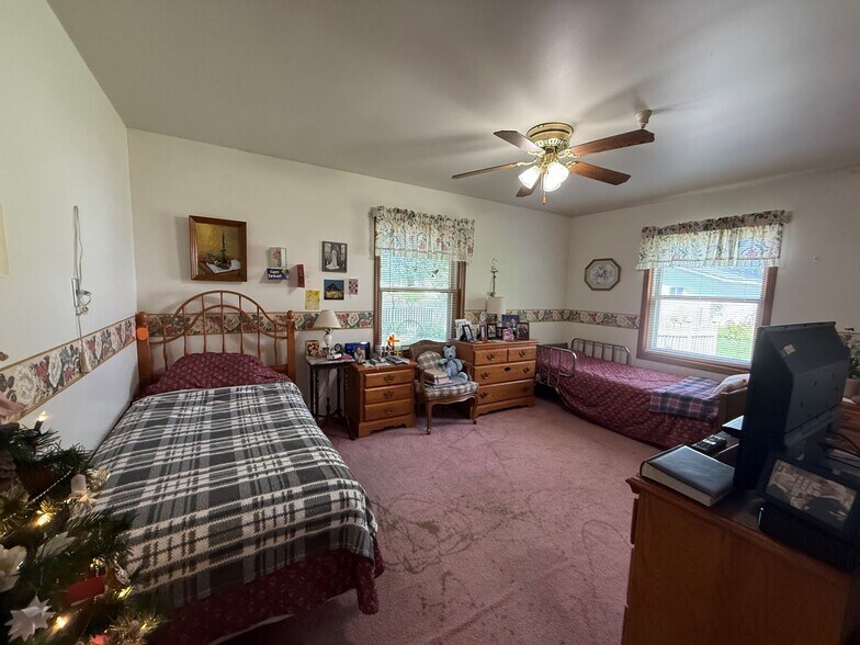 More Photos Of 13+/-Beds Established Memory Care Northern IL, Princeton Assisted Living For Sale