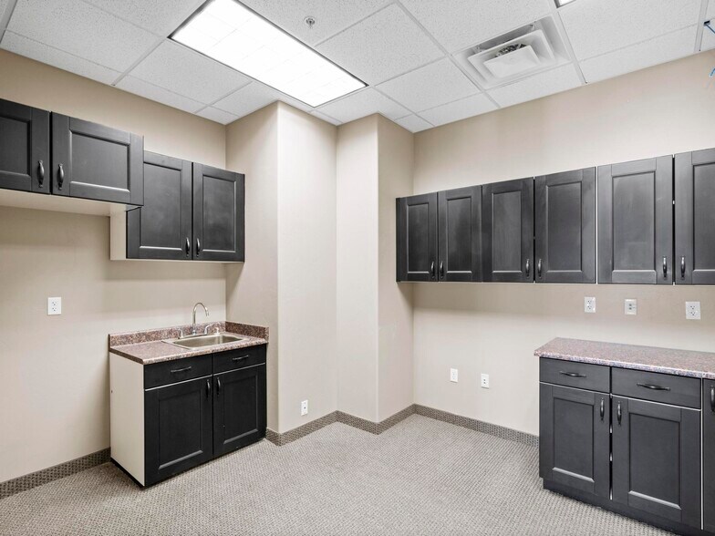 More Photos Of 811-867 N 900 W, Orem Office For Sale