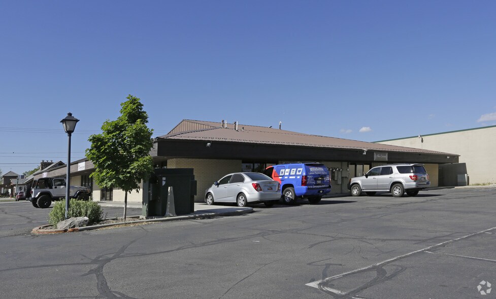 More Photos Of 79-99 E Fort Union Blvd, Midvale Medical For Lease