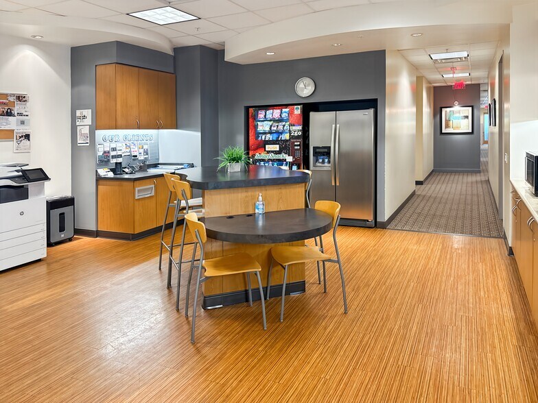 More Photos Of 11200 Broadway St, Pearland Coworking Space