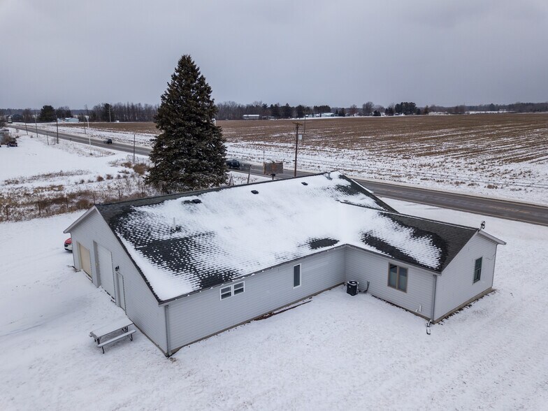 More Photos Of 6163 N Meridian Rd, Hope Flex For Sale