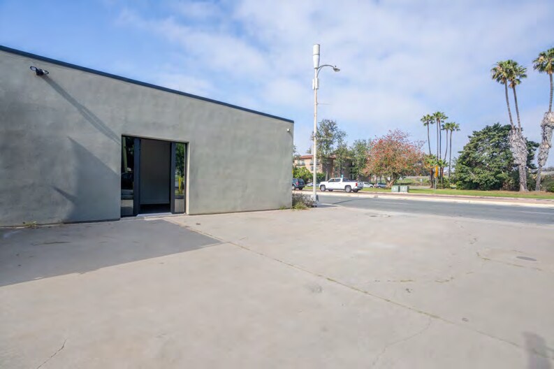 More Photos Of 4277 Taylor St, San Diego Freestanding For Sale