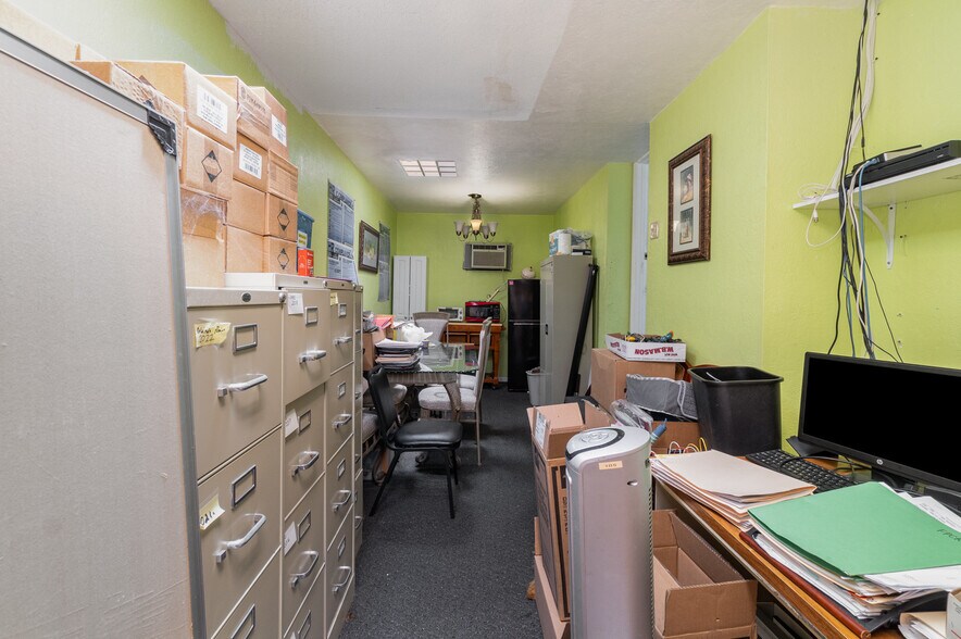 More Photos Of 6005 Silver Star Rd, Orlando Medical For Sale