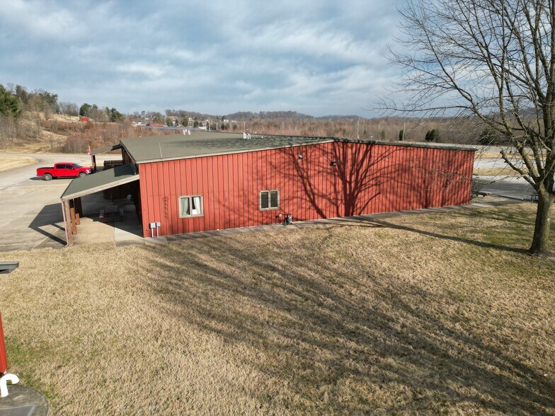 More Photos Of 200 Hill Dr, Saint Meinrad General Retail For Lease