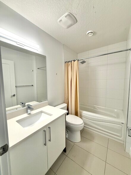 More Photos Of 613 3rd Ave NE, Calgary Apartments For Sale