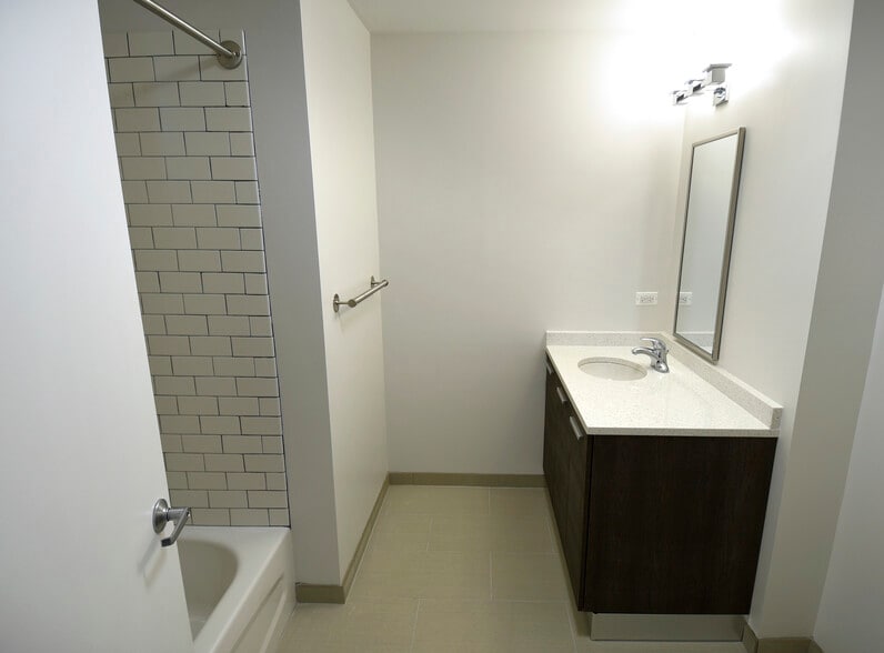 More Photos Of 1323 S Michigan Ave, Chicago Apartments For Sale