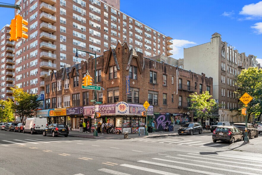 Primary Photo Of 564 Flatbush Ave, Brooklyn Multifamily For Sale