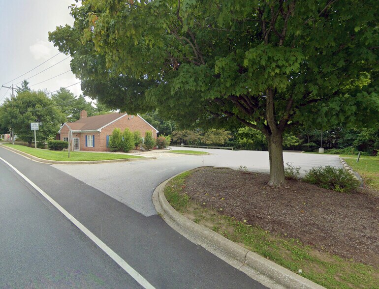 More Photos Of 201 Mt Carmel Rd, Parkton Bank For Lease