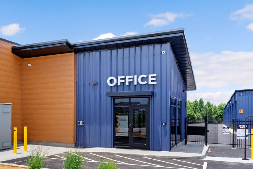 More Photos Of 720 Antioch Church Rd, Greenville Self Storage For Lease