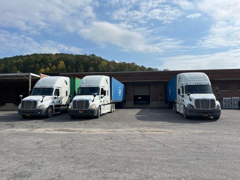 More Photos Of 601 Tuscaloosa Ave, Gadsden Warehouse For Lease