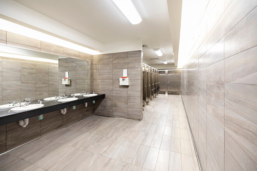 More Photos Of 1400 SE Washington St, Idabel Unknown For Lease